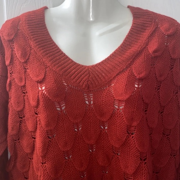 Women’s V-Neck Red Long Sleeve Pullover Sweater Lightweight Knit Size Small - Picture 2 of 11